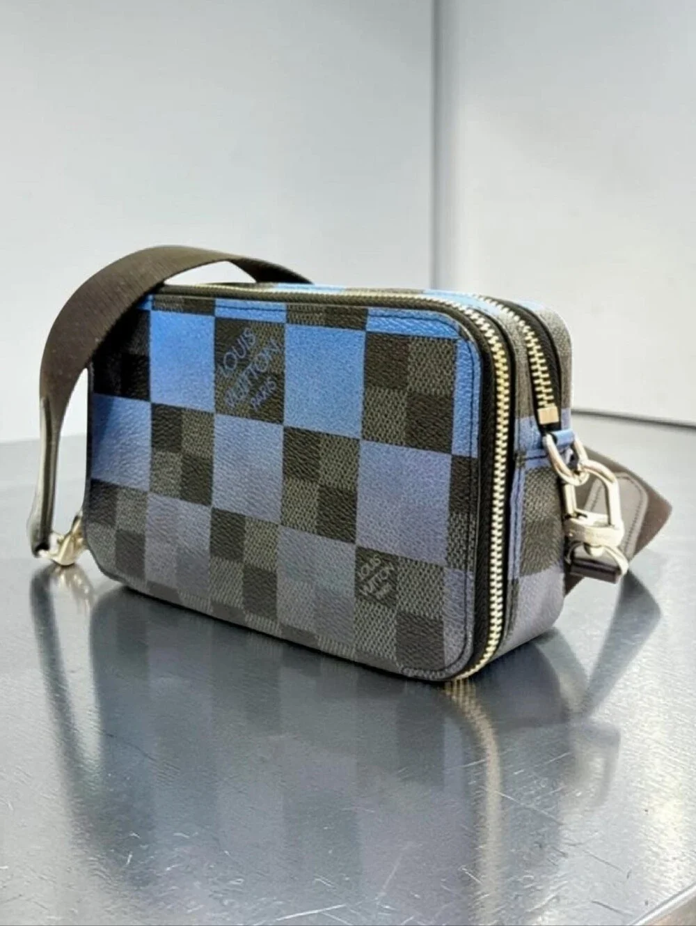 Louis Vuitton Alpha Wearable Wallet Giant Damier Cobalt Blue Indigo Leather